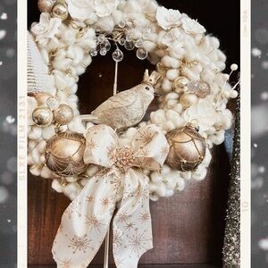 Elegant Cream and Gold Holiday Wreath
